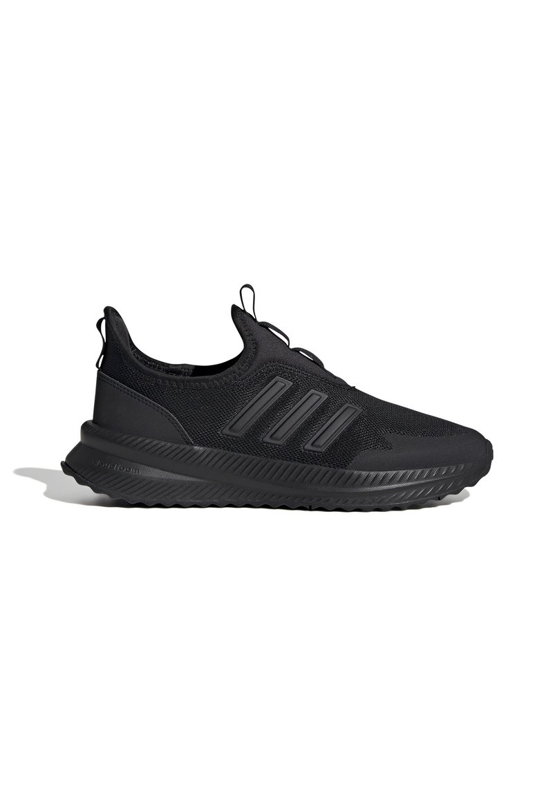 Zwarte Adidas hardloopschoen met ribbelzool, drie zijstrepen, trekringen op de tong en de hak, en bovenmateriaal van mesh.