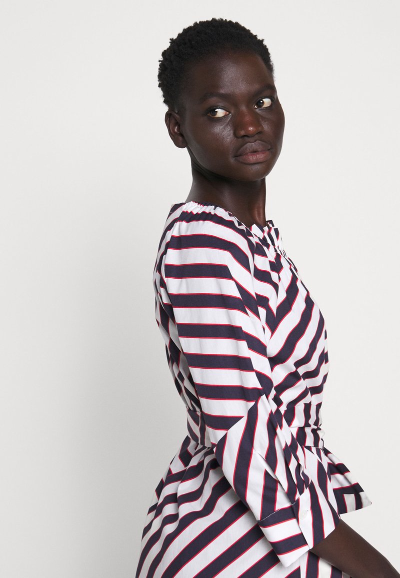 Marc Cain Day Dress Blau Dark Blue Zalando De 