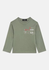 Ausgewählt, moss green