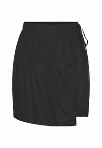 Černá lněná zavinovací sukně s asymetrickým lemem a nastavitelným zavazováním na boku. Hladký povrch a lehká látka.