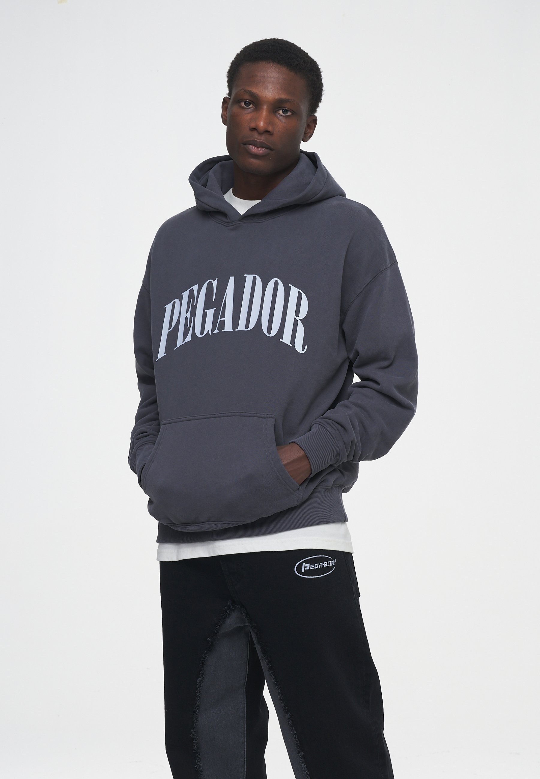 Pegador CALI OVERSIZED HOODIE UNISEX - Hoodie - washed graphit/sea  ice/donkergrijs - Zalando.nl