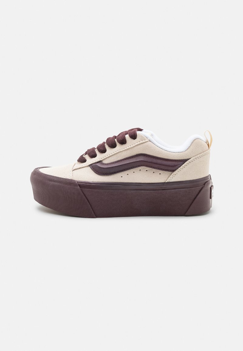 Vans KNU STACK Zapatillas skate birch/fudge/beige Zalando.es