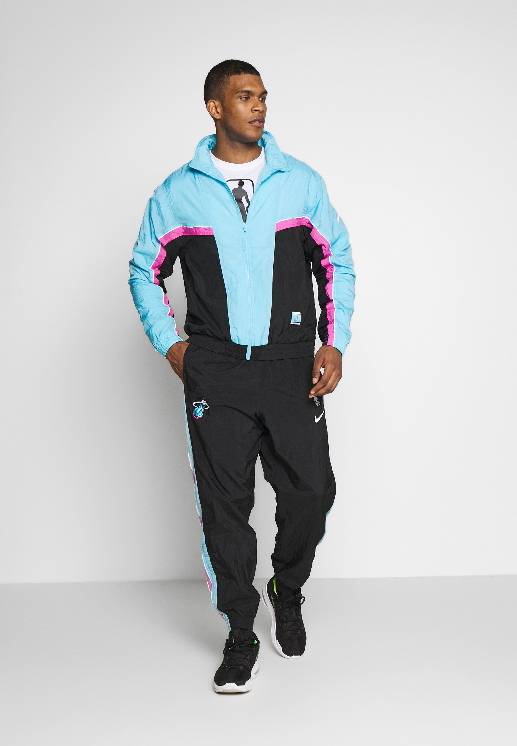 NBA MIAMI HEAT CITY EDITION - Trainingspak - black/blue gale/laser fuchsia NBA MIAMI HEAT CITY EDITION - Trainingspak - black/blue gale/laser fuchsia
