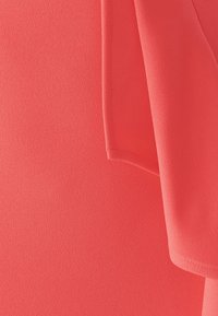 Nevybrané, coral pink