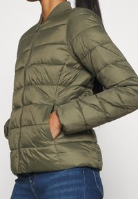 ONLY Allvädersjacka - khaki