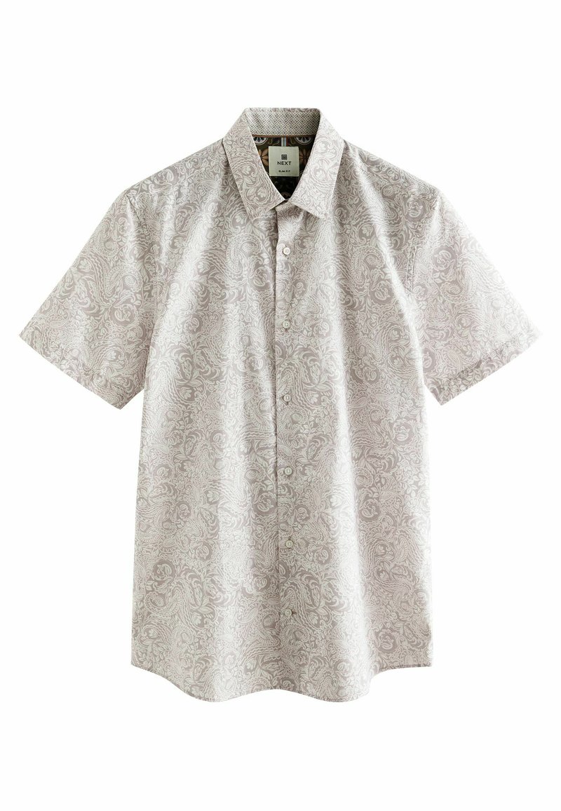 Camicia a maniche corte con bottoni di colore grigio chiaro, caratterizzata da un intricato motivo paisley, realizzata in tessuto liscio, con colletto classico e bottoni frontali.
