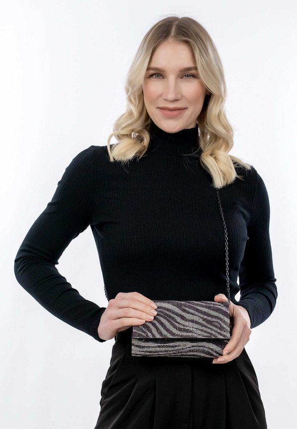 AMALIA ANIMAL - Clutch