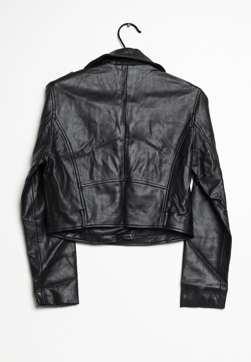 Bershka de - black/negro - (Segunda mano) -