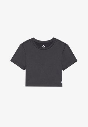 Korte mouwen crop top in donkergrijze stof, met een ronde halslijn, rechte zoom en een klein logo label aan de linkerkant.