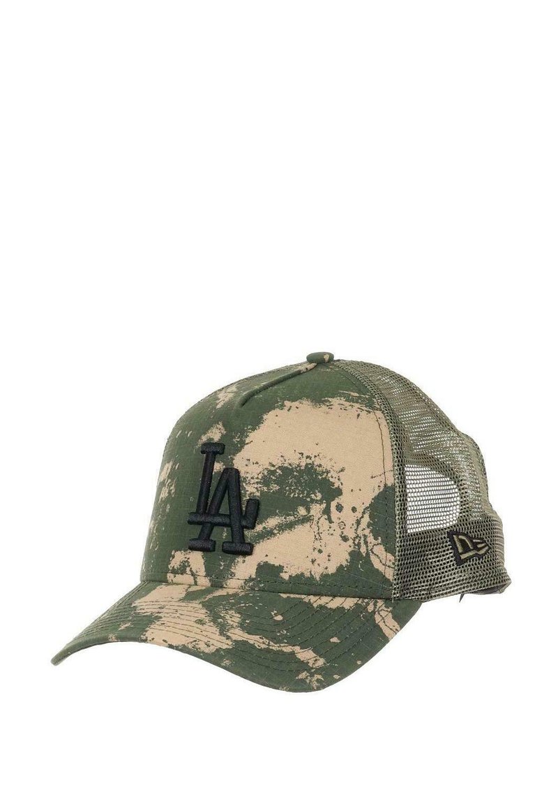 Camouflage-patterned cap with a green and beige color scheme, mesh back, and a black embroidered "LA" logo on the front.