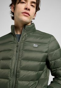 Lee PUFFER - REGULAR FIT - Vinterjacka - olive gray