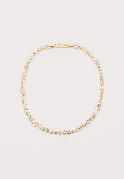 Collier chaîne en or avec des maillons ronds, chacun comportant une pierre précieuse claire centrale entourée de petites pierres, présenté sur un fond blanc.
