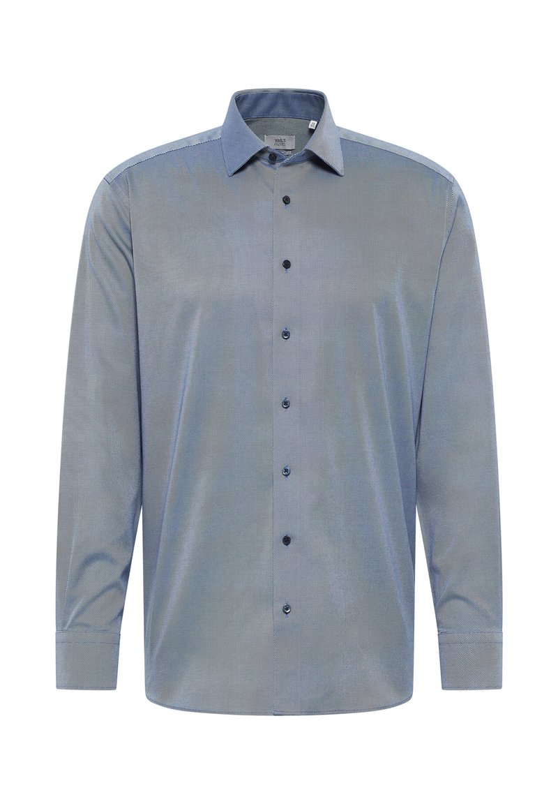 Langsleeve button-up shirt in een vervagende blauw tint, gemaakt van zachte stof, met een klassieke kraag en donkere knopen aan de voorkant.