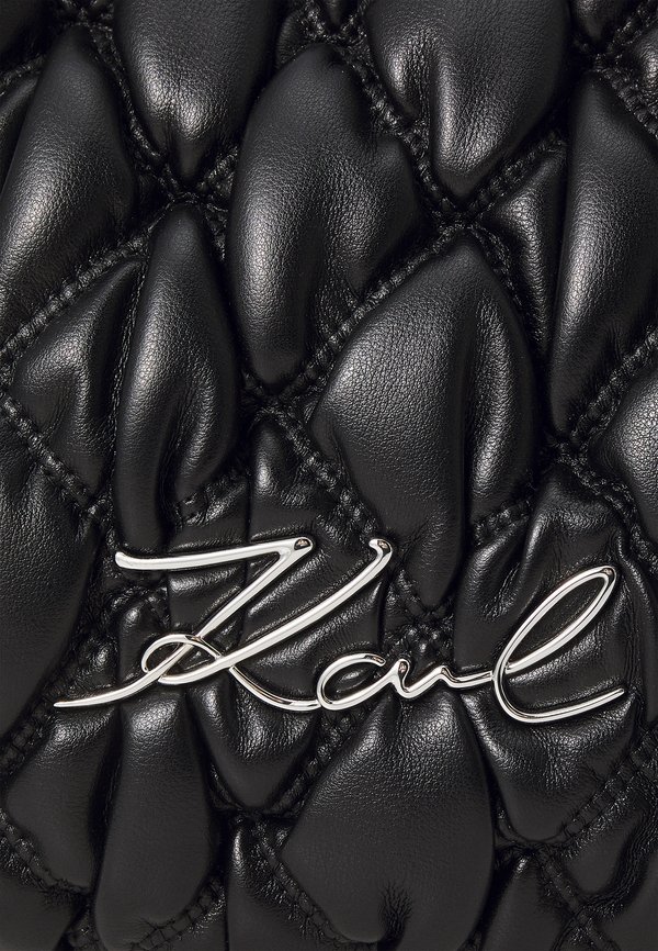 SIGNATURE KUILT HOBO - Handbag3