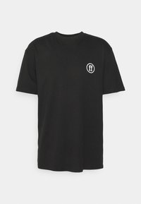 Schwarzes Baumwoll-T-Shirt mit kurzen Ärmeln, Rundhalsausschnitt und einem weißen, runden Logo mit stilisierten "ff" im linken Brustbereich.