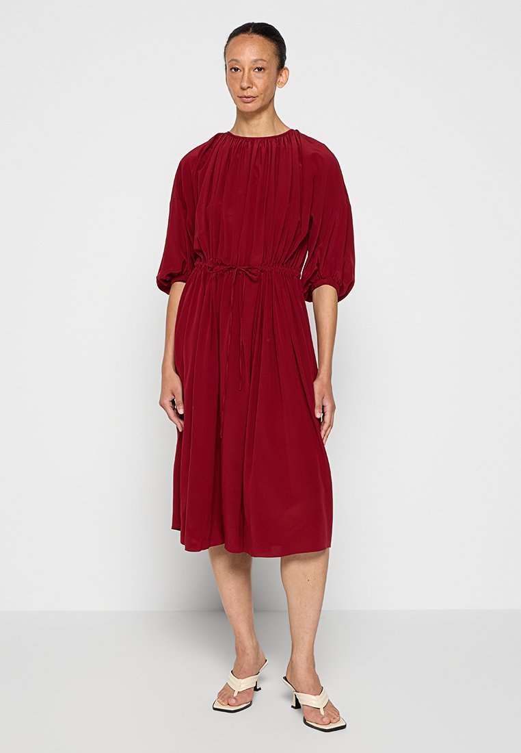 ASPESI Jurk bordeauxrood ASPESI Jurk bordeauxrood