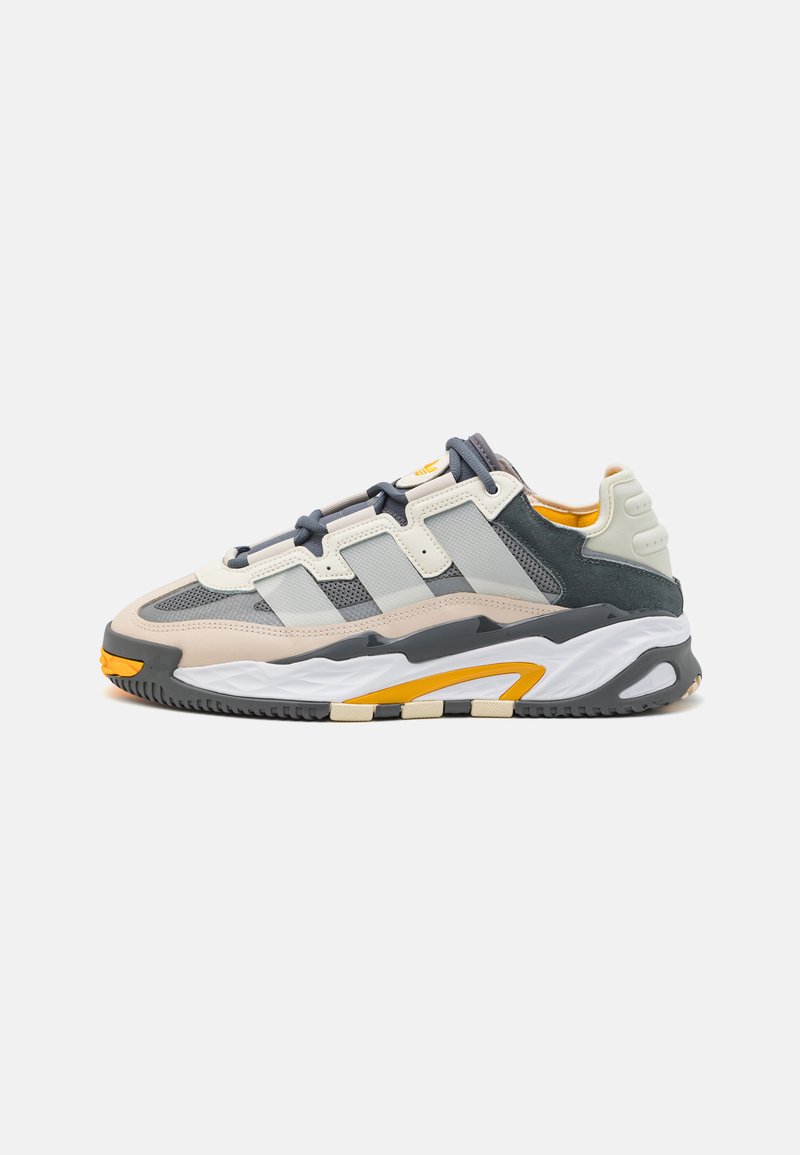 H06508 adidas Originals NITEBALL - Trainers - grey four/cloud white/halo ivory ...