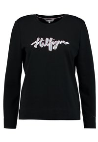 Czarna bluza z wyraźnym haftowanym logo w białej i czerwonej kursywie. Długie rękawy z prążkowanymi mankietami i okrągły dekolt.