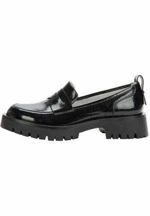 Mocassin en cuir verni noir avec semelle à crampons épaisse, petit talon et languette à l'arrière, vue de côté.