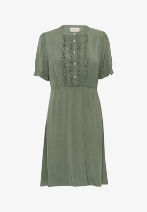Olíva zöld ruha puha anyagból, rövid puffos ujjal, fodros elülső részlettel és gyöngygombokkal a középen.