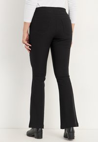Cellbes of Sweden WITH SLIGHT BOOTCUT - Broek - black