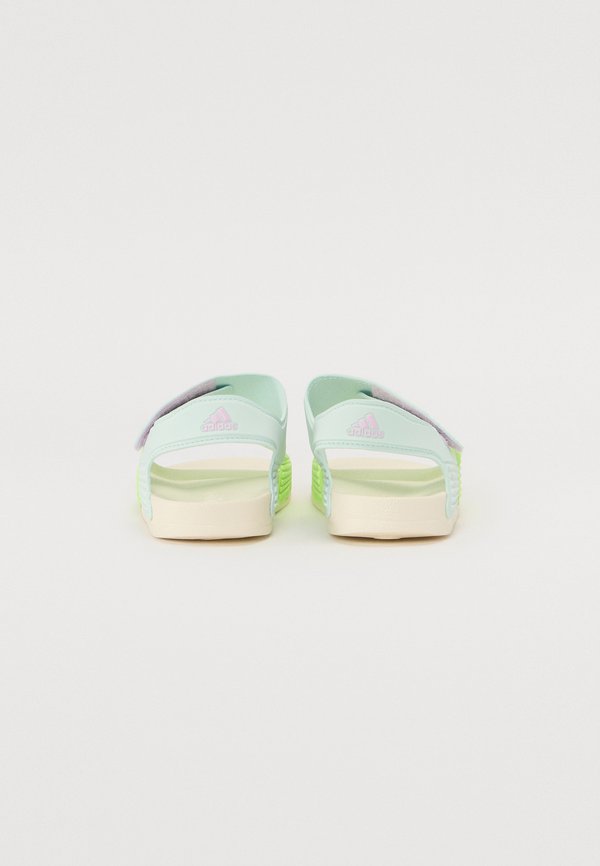 ADILETTE – Trekkingsandale