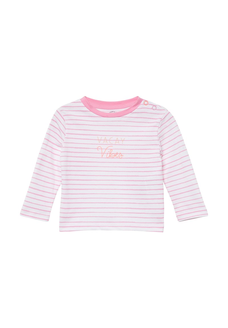 Langärmliges Shirt in Weiß mit pinken Streifen, das den Text "VACAY Vibes" in Gold trägt. Hellrosa Rundhalskragen mit Druckknöpfen.