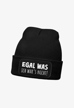 Schwarze Strickmütze mit geripptem Muster. Enthält ein rechteckiges Patch mit weißem Text: "EGAL, WAS ICH WAR'S NICHT!" in fetter Schrift.