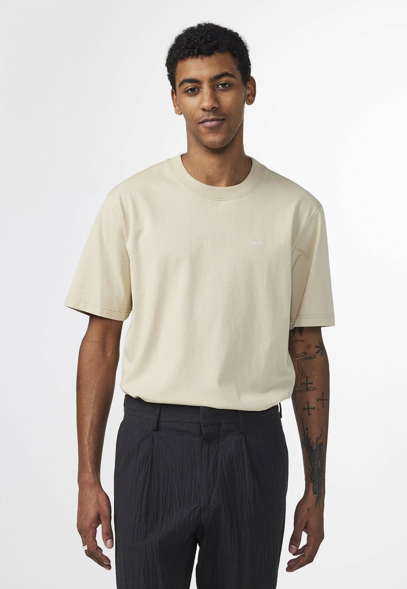 NN.07 ADAM EMB - T-shirts basic - white pepper 124