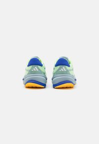 adidas Performance SUPERNOVA RISE - Hardloopschoenen voor op de weg - green spark/wonder blue/lucid blue