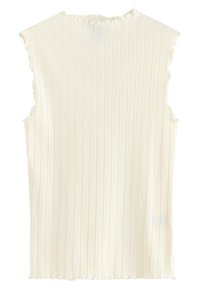 Top senza maniche di colore crema chiaro con texture a righe verticali, delicata rifinitura a ruffle sul collo e sugli scalfi, e orlo diritto.