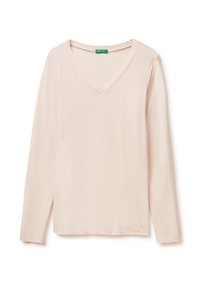 Triko s dlouhým rukávem a výstřihem do V z měkké, světle růžové tkaniny. Obsahuje jednoduchý design s štítkem na dolním pravém boku.