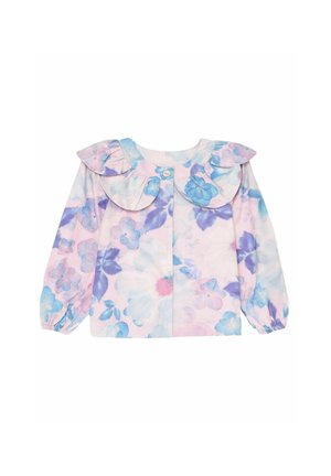 Langærmet pastel blomsterbluse med stor flæset krave og enkelt knap ved halsudskæringen, i nuancer af pink, blå og lilla.