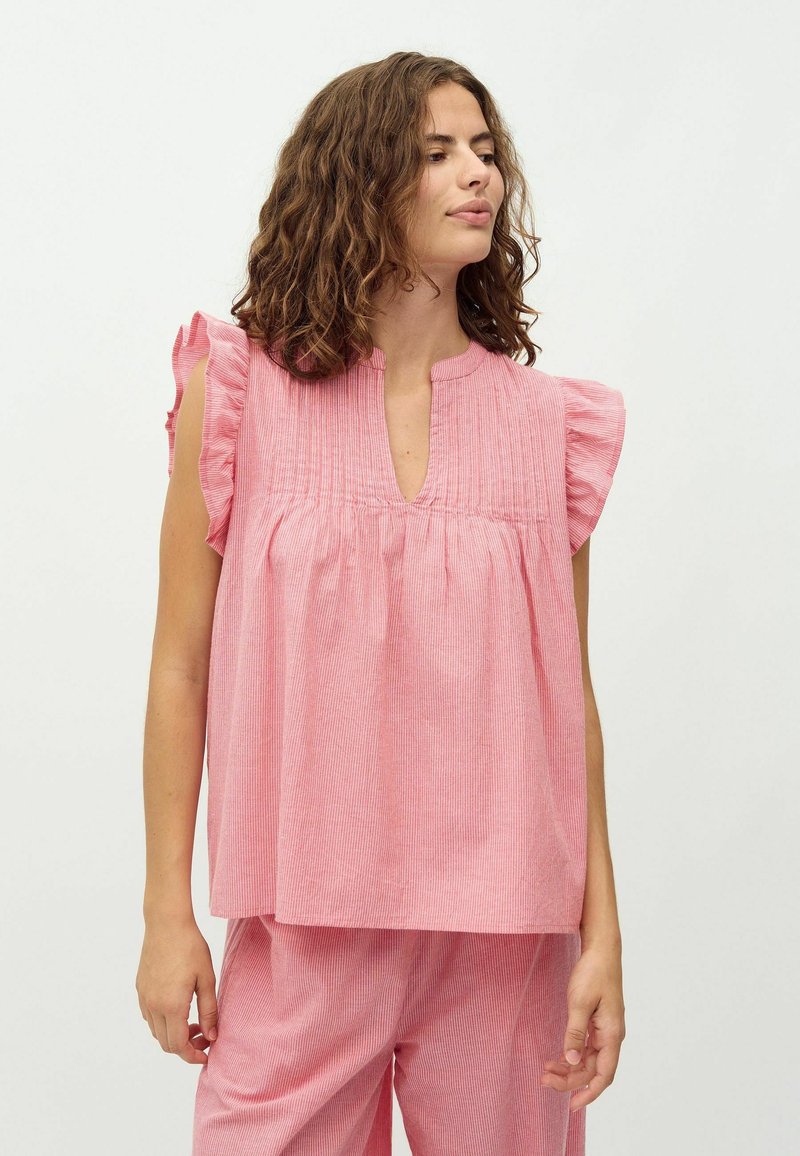 Blusa a righe rosa con maniche arricciate, scollatura a V e dettagli plissettati. Realizzata in tessuto leggero, offre una vestibilità comoda.