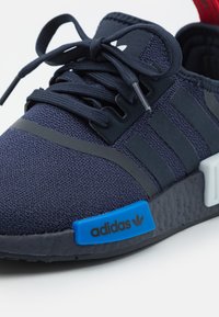 nmd bleu marine