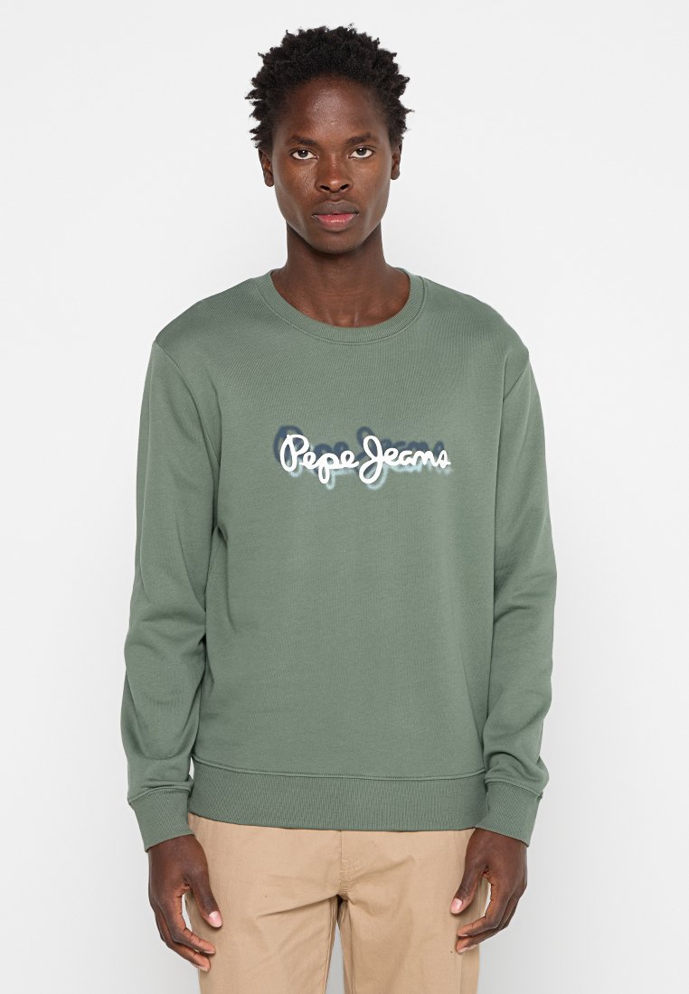 Sweatshirt vert avec une texture côtelée, encolure ronde et manches longues. Présente un logo "Pepe Jeans" blanc sur le devant.