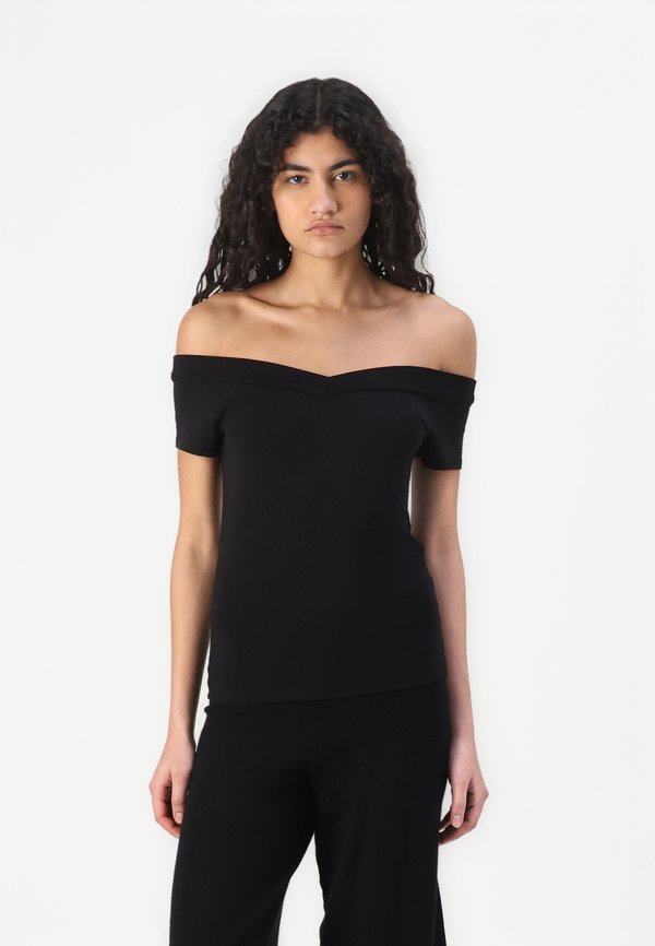PCMALIVA OFF SHOULDER V NECK - Basic T-shirt