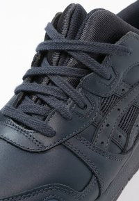 ASICS SportStyle Sneakers - blue