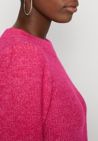 Vero Moda Stickad tröja - pink