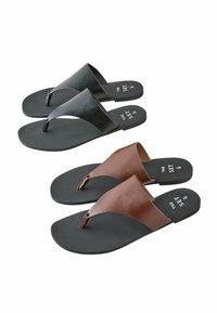 Must-haved ja pruunid plätud minimalistliku disainiga. Valmistatud sünteetilisest ja nahk materjalist. Omab karvakattega rihma ja tasast tallat.