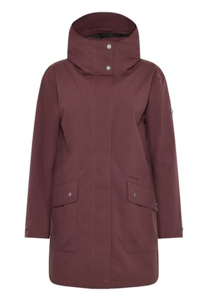 Bordeaux regnjakke med høj krave, sølvtrykknapper og to forlommer. Glat tekstur og lige design med minimale detaljer.