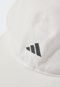 adidas Performance ESSENTIAL AEROREADY  - Gorra - chalk white   grey six