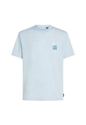 Vaaleansininen lyhythihainen t-paita, valmistettu puuvillasta. Vasemmassa rintakehässä pieni sininen palmupuu ja logo. Klassinen pyöreä pääntie.