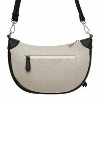 Bolso de hombro de lona beige con detalles de cuero negro, bolsillo con cremallera al frente, correa ajustable y forma redondeada. Superficie texturizada.