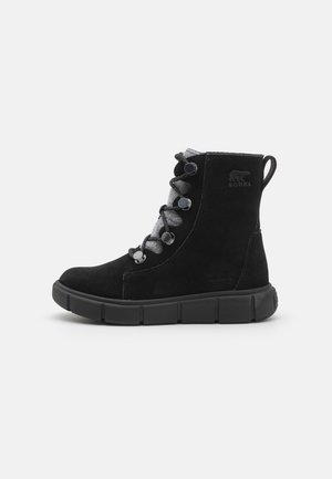 EXPLORER III JOAN WP - Lace-up ankle boots - black