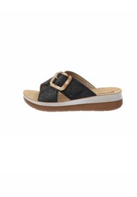 Sandale glissante noire avec un dessus texturé, accent de boucle et semelle intérieure beige. Dispose d'une semelle épaisse marron pour plus de hauteur et de confort.
