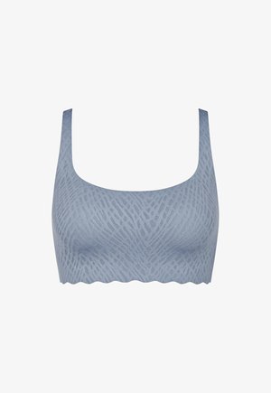 Bra azzurro chiaro con un motivo ondulato e testurizzato, spalline larghe e bordo scalloppato. Realizzato in materiale morbido, progettato per il comfort.