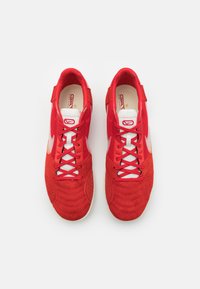 Nike Performance STREETGATO - Sapatilha de treino - rot/weiss
