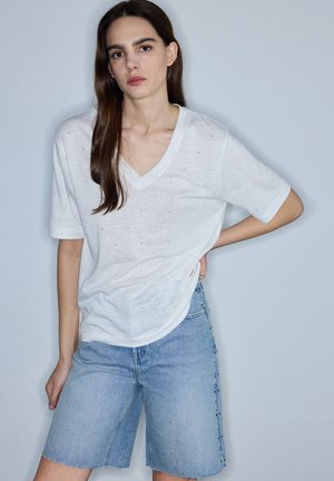 Ipekyol, IPEKYOL T-SHIRT PRINTED V-NECK T-SHIRT - T-shirt con stampa - white