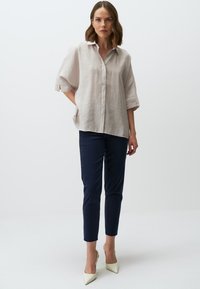 Jimmy Key LOOSE FIT THREE QUARTER SLEEVED SLIT  - Camicia - bej